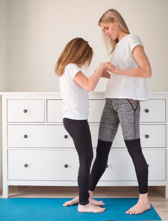 mom-girl-exercising mom-girl-exercising